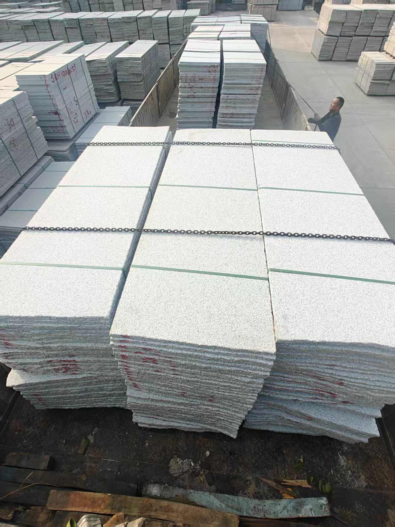 咸阳芝麻白毛板，石材毛板