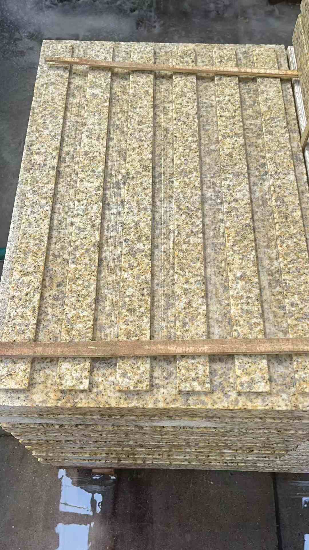 咸阳黄金麻盲道 石材盲道