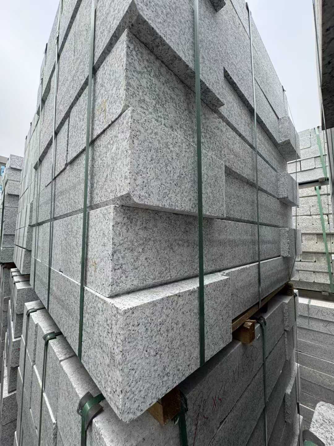 咸阳芝麻白路牙石 马路牙子