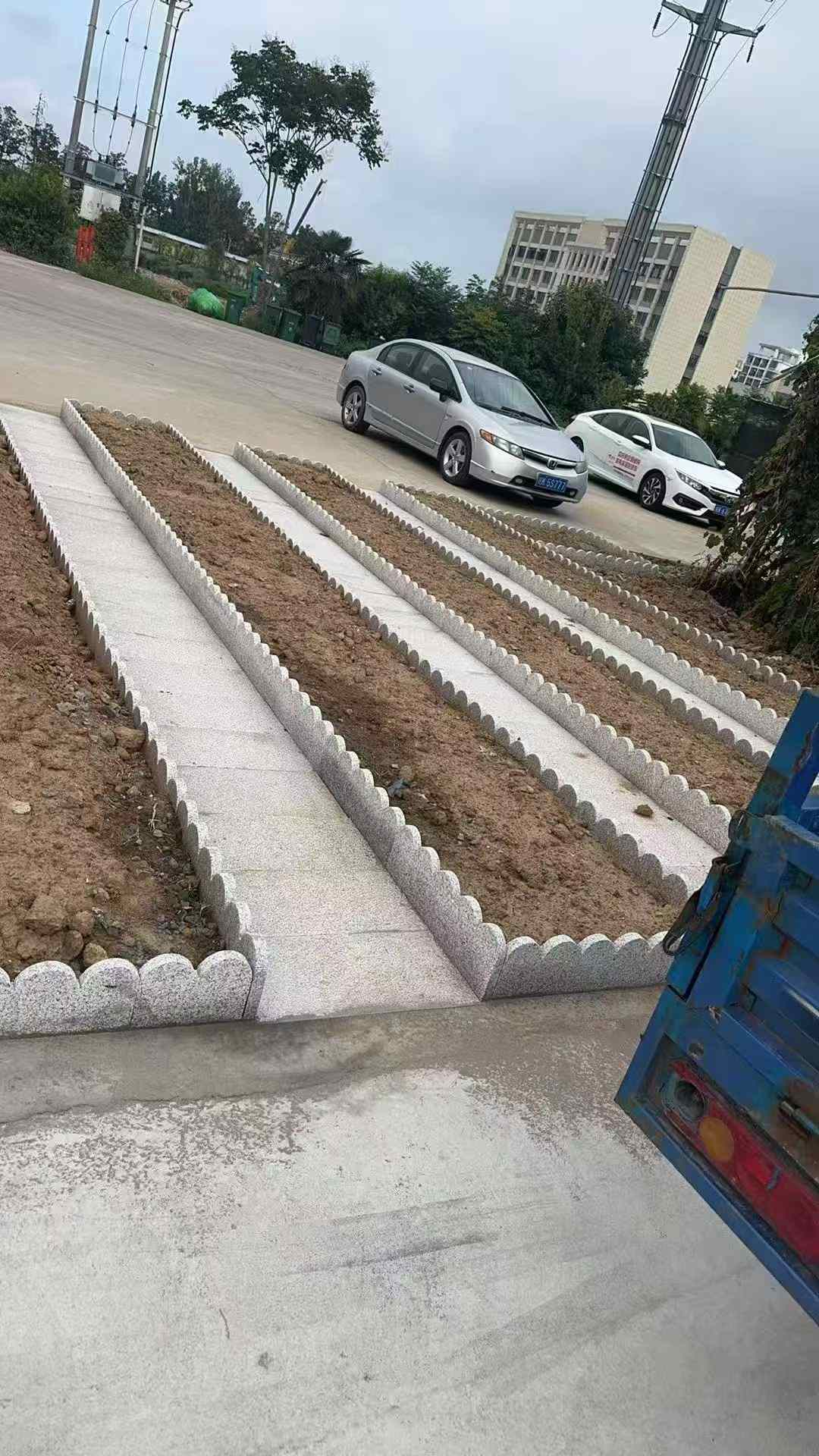 咸阳芝麻白花边石